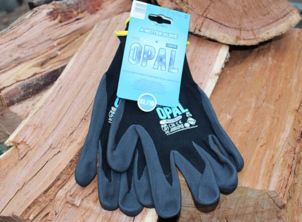 Neoflex gloves Xl on a wood stack